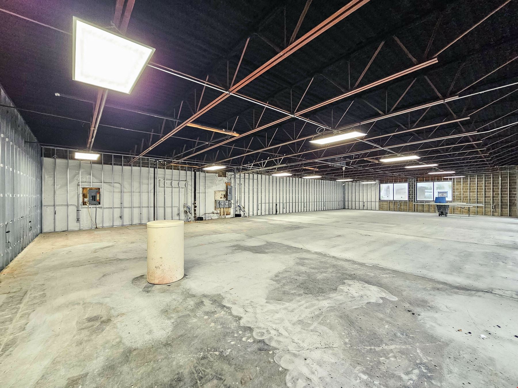 Retail Space For Lease - Midtown