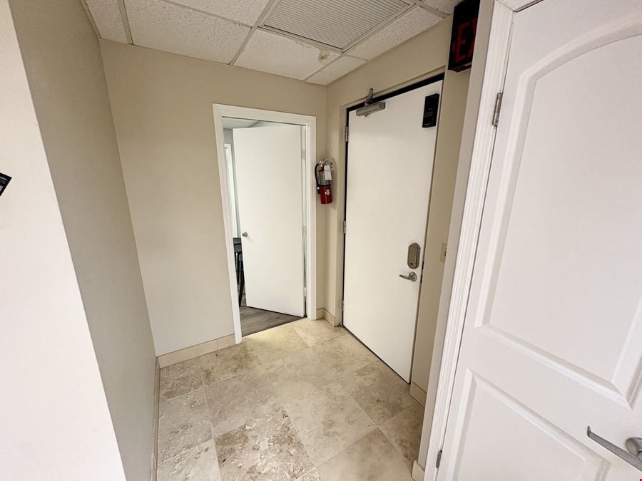 Office Condo in Mandarin Professional Complex