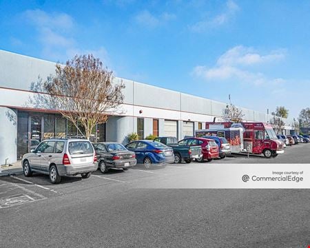 Preview of Industrial space for Rent at 807 Aldo Ave