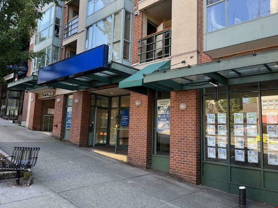 206 Lonsdale Avenue