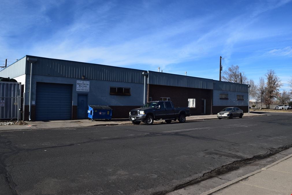 2,606 SF office/warehouse unit for lease