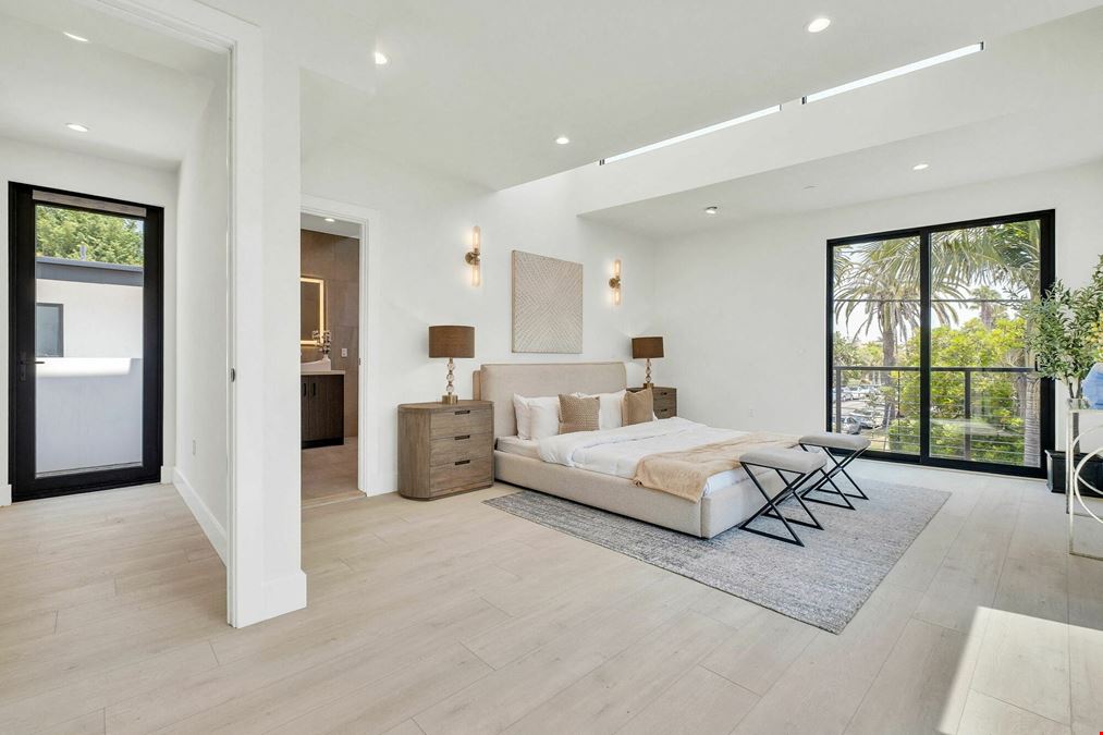 VACANT TWO-UNIT DUPLEX