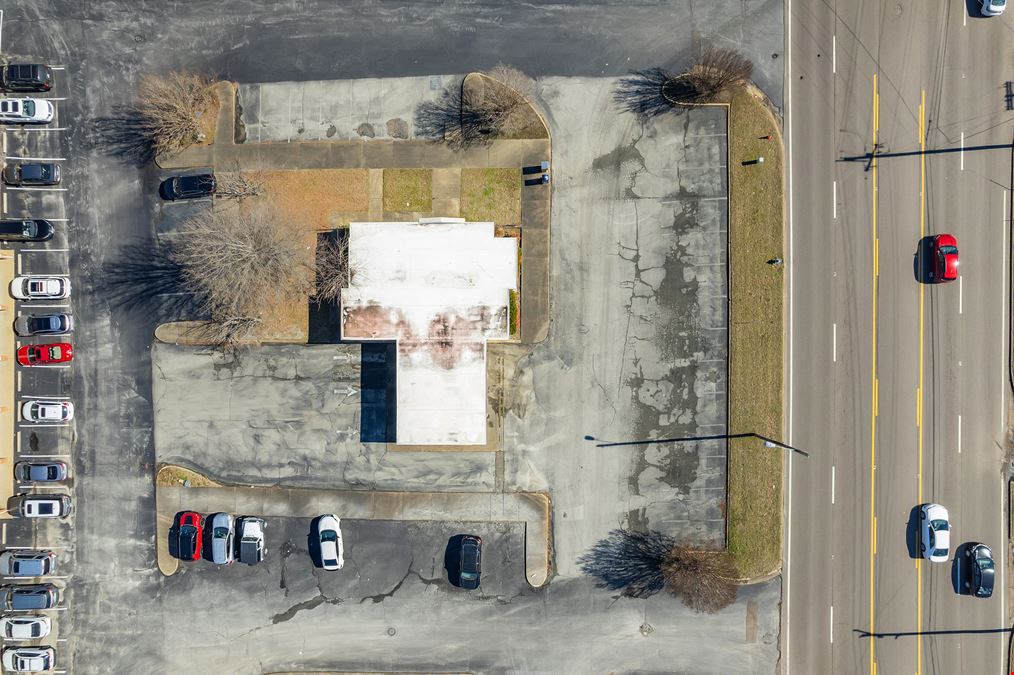 385 North Parkway