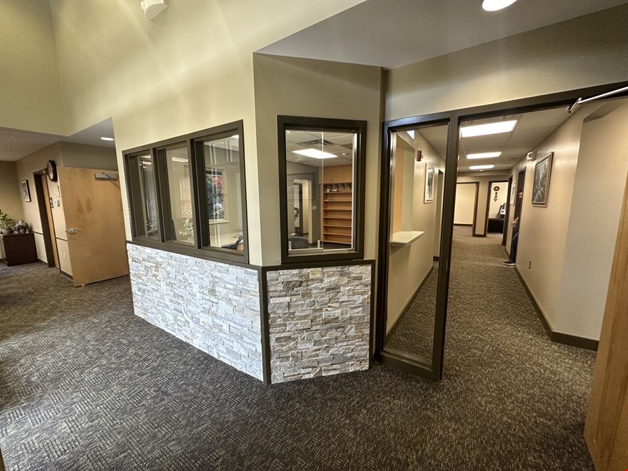 6483 Transit Rd - 3,112+/- SF OFFICE SPACE