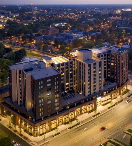 Preview of commercial space at 918 East Grand River Avenue