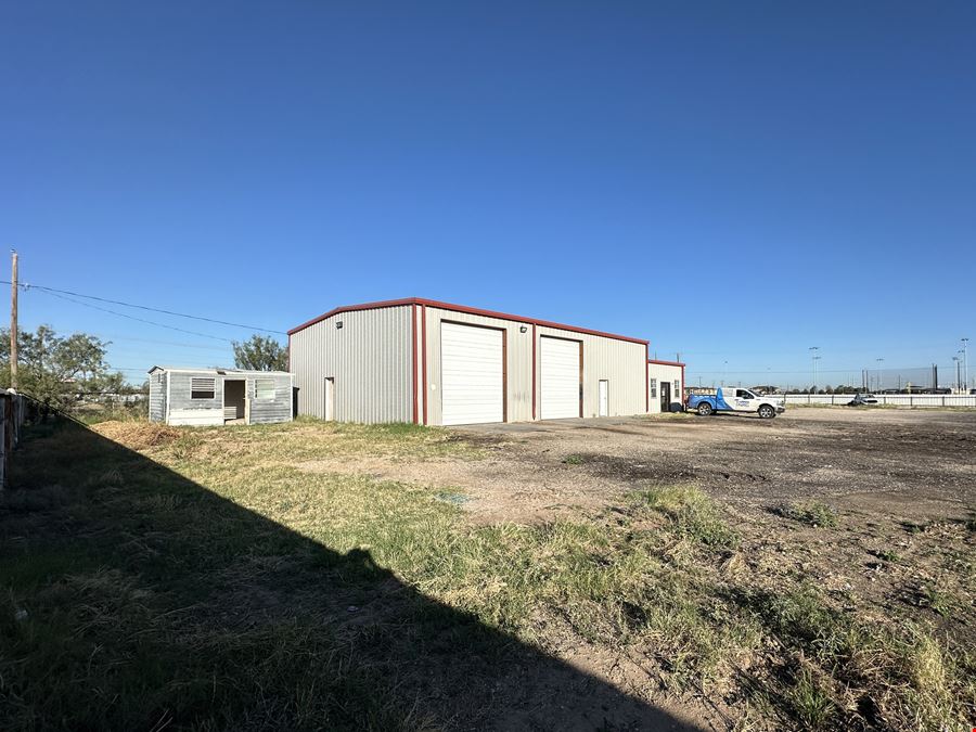 Industrial Office/Warehouse Near I-20