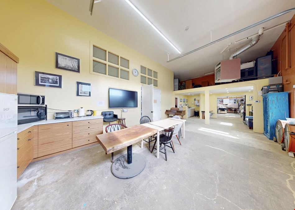 2495 Dickerson Rd