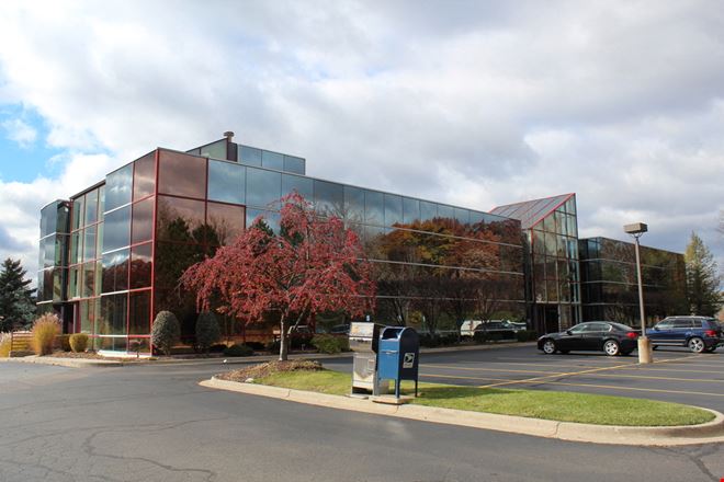 Preview of Office space for Rent at 30300 Northwestern Hwy