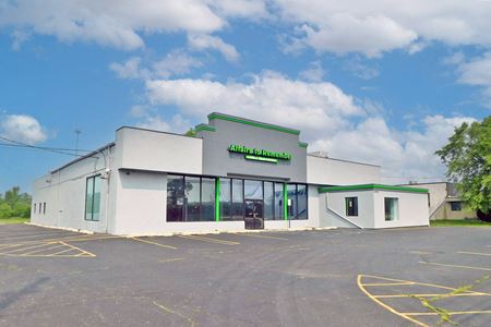 Preview of commercial space at 2985 Haggerty Rd