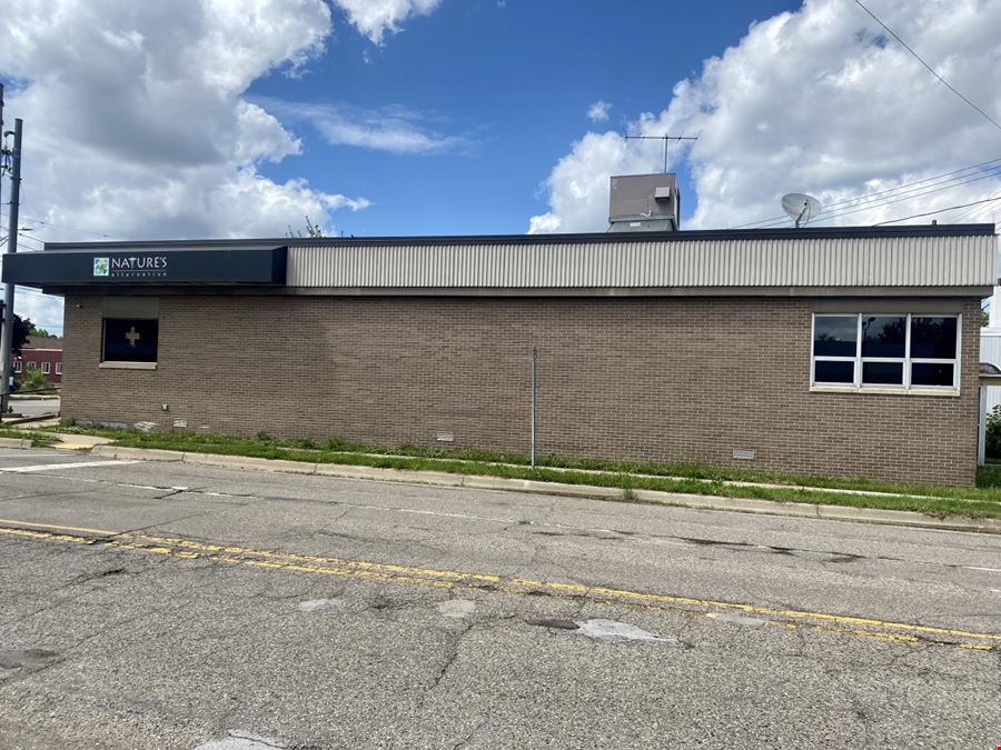 Former Bank - Hard Corner City of Lansing