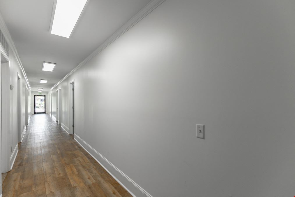 Small Professional Office Spaces in Red Bank for Lease
