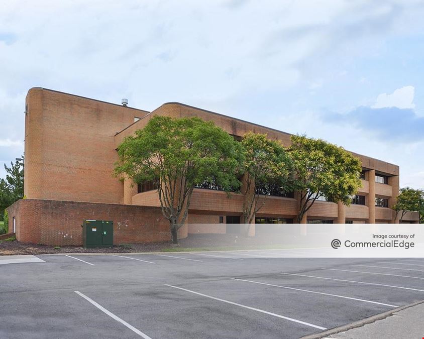 Crye-Leike Professional Plaza