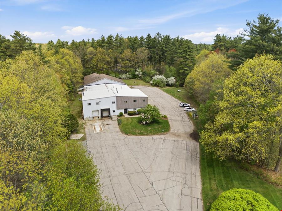 ±24,568 SF Industrial/Flex Building Near MA Border
