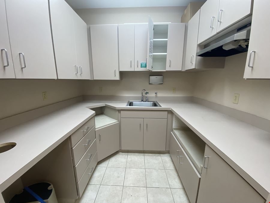 Office | Medical for Sale or Lease in Dexter