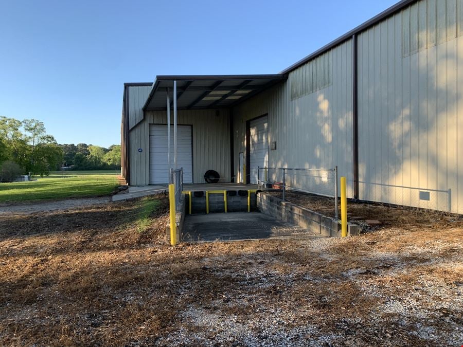 29,500 SF Office Warehouse near I-49