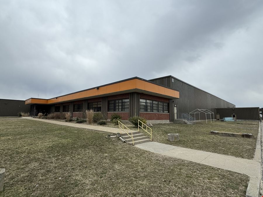 58,960 SF Manufacturing/Warehouse Space