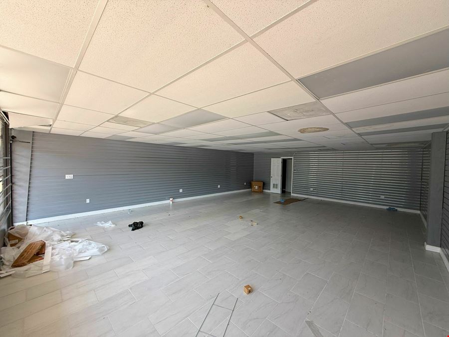 Osceola Plaza Units For Lease