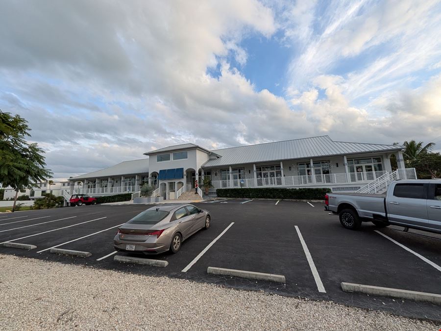 10095 Overseas Hwy, Marathon, FL 33050
