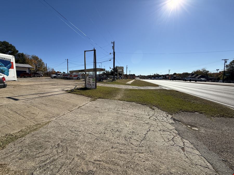 3718 Troup Hwy