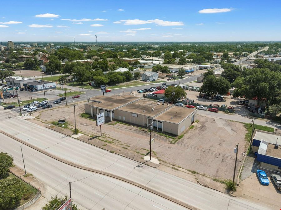 1700 W Waco Dr