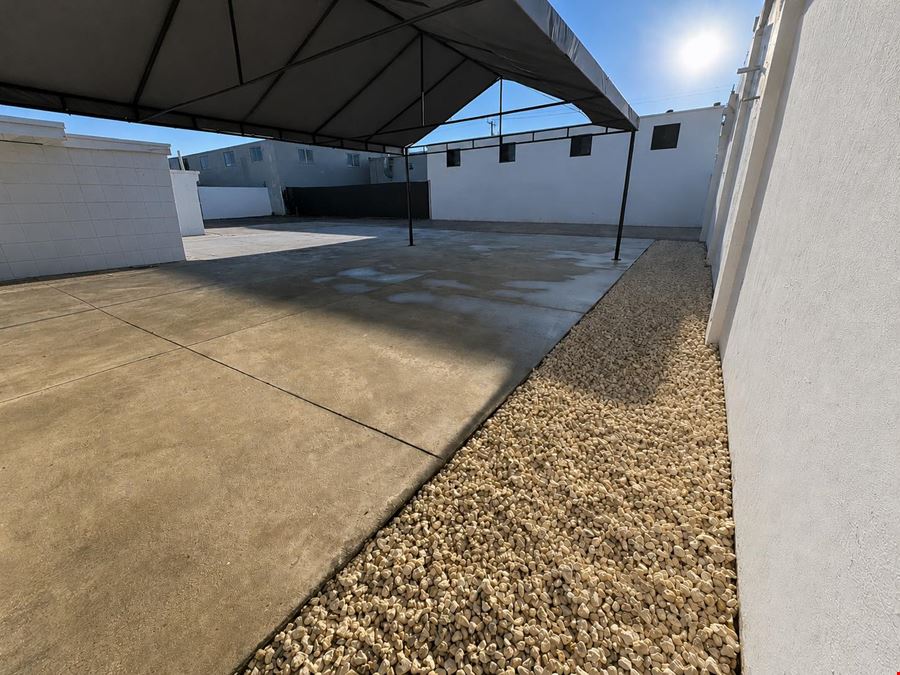 High-Visibility Dixie Highway Outside Storage & Retail Opportunity with New Roof