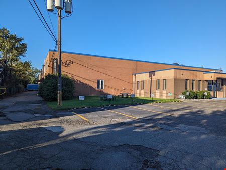 Preview of commercial space at 300 W Commercial Ave