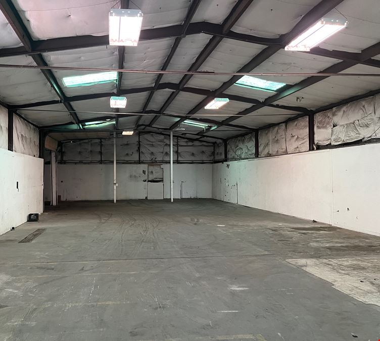 Warehouse with Yard FOR LEASE