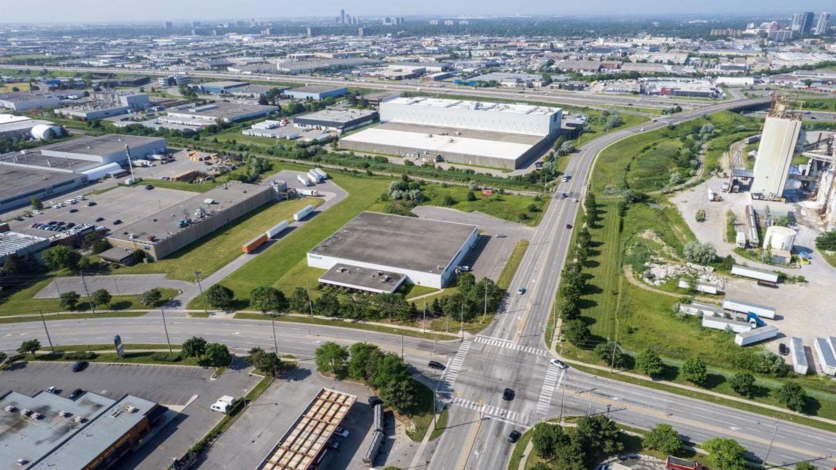 80 West Drive, Brampton, ON L6T 3T6