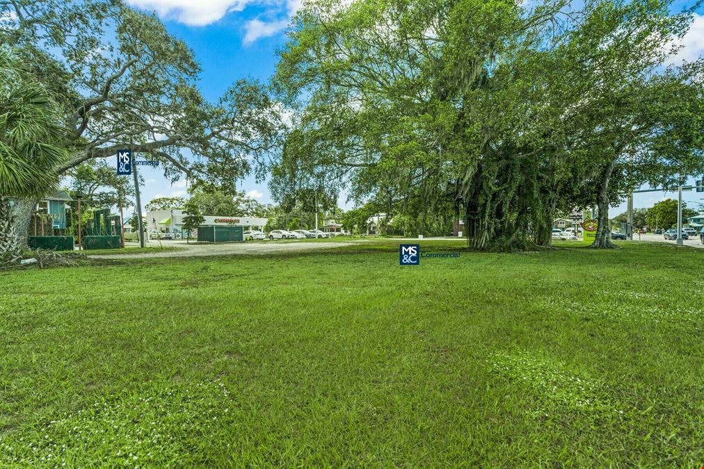 Commercial Lots on Manatee Ave W