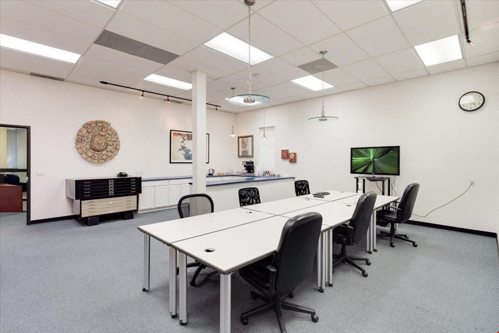 2413 N Washington St. Denver, CO 80205