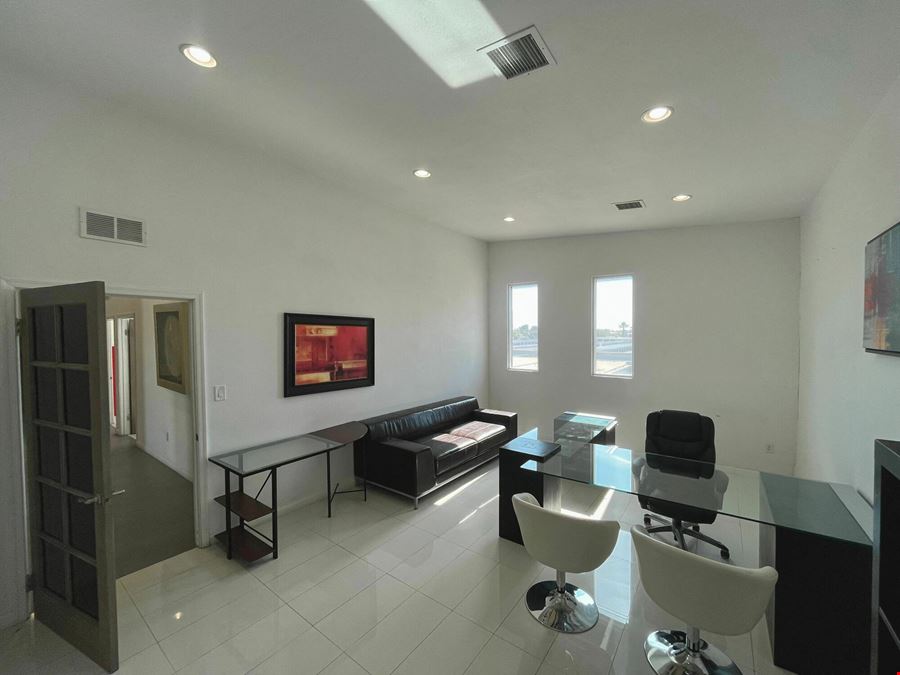 Country Club Suites