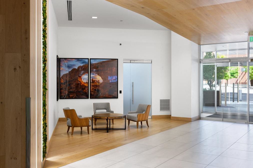 Social Hall Plaza-Offices