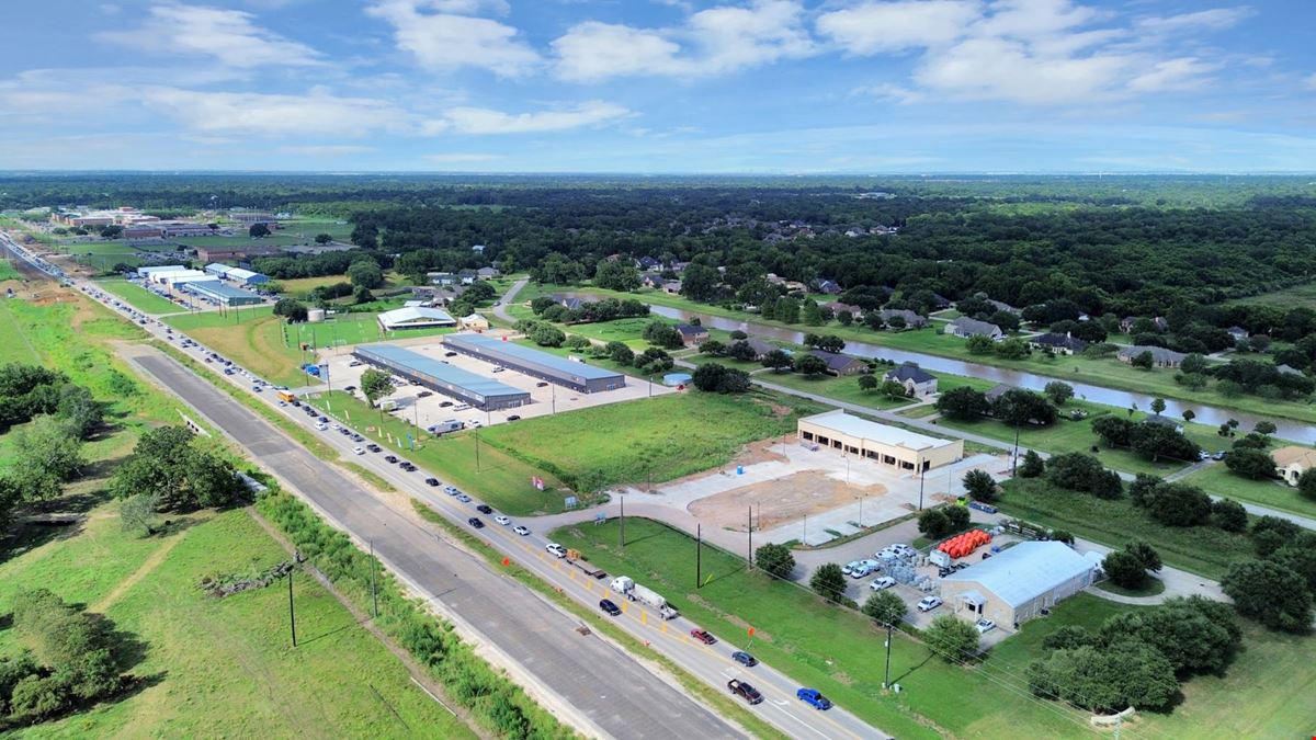 PRE-LEASING INCENTIVES! Plaza at FM 723