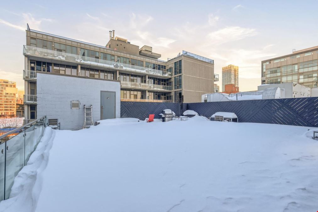 635 Queen Street East