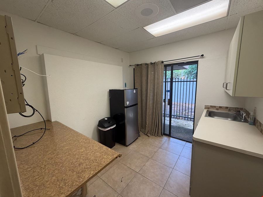 2522 Grand Canal Blvd