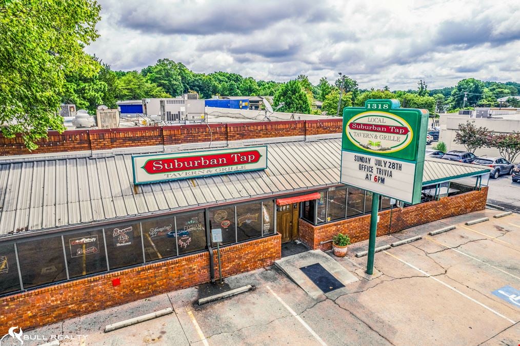 Neighborhood Restaurant & Bar Opportunity | True NNN Lease | 31 Year Operating History