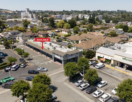 Preview of Commercial space for Rent at 609-617 E Washington St