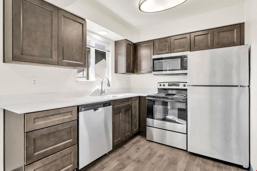 Applegate Apartments