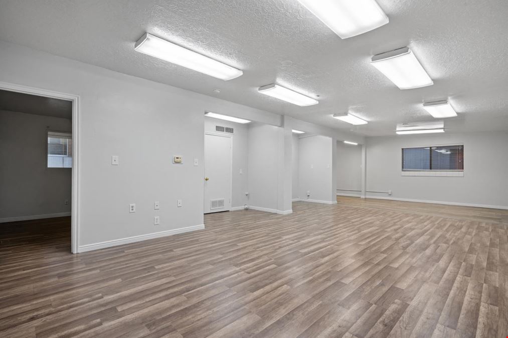 9386 S Redwood Rd