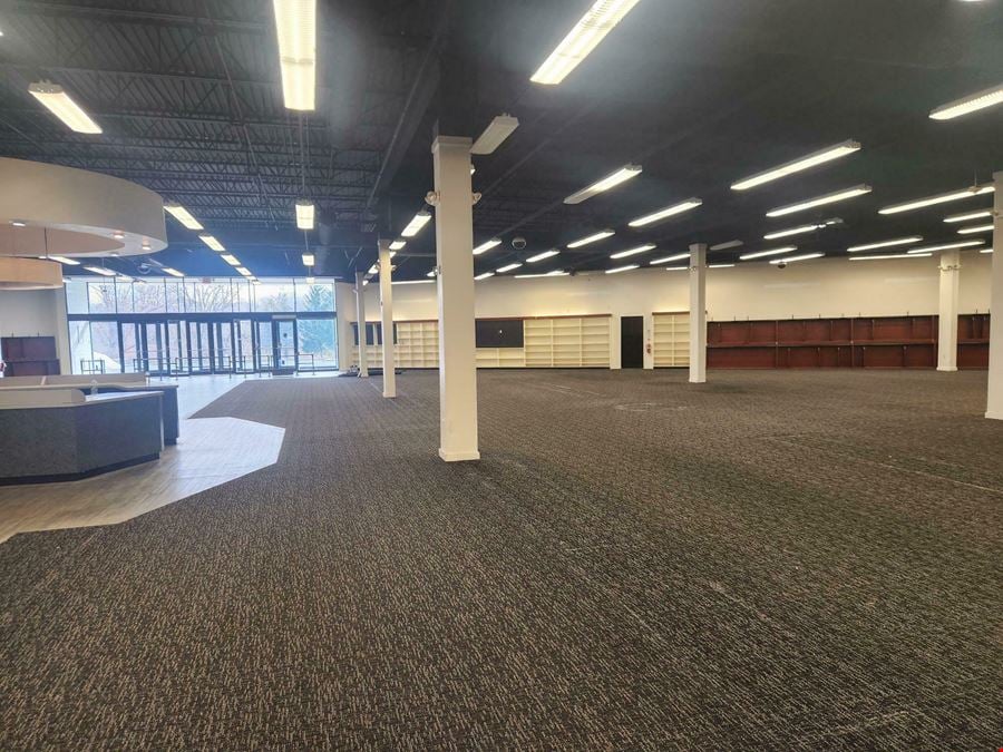 Viaport Mall - 23,786 Square Feet Available