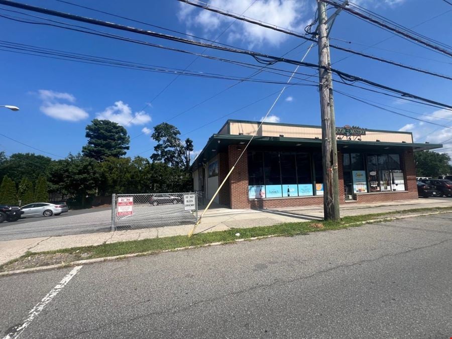 808 E Boston Post Rd