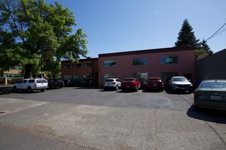 Preview of Office space for Rent at 6501 South Macadam Avenue