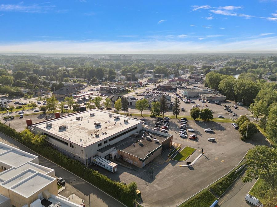 5 Papineau