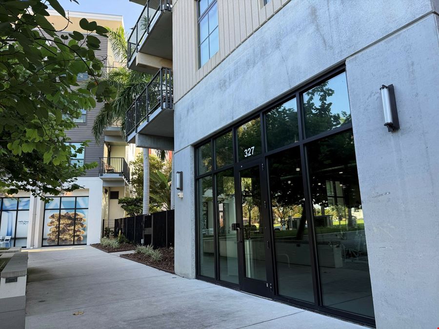 327 W Palm Ave