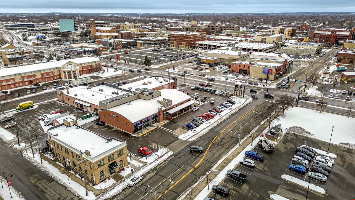 Chipotle, Chase Bank, Noodles & Company | Retail Strip