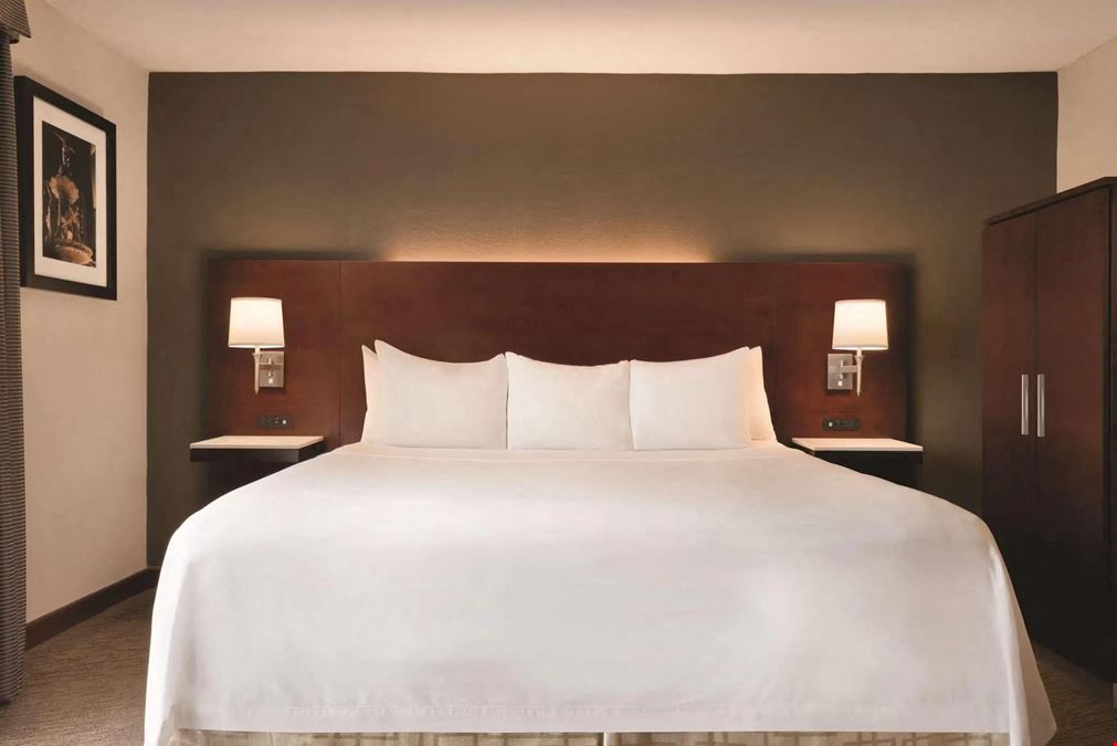 Radisson Cincinnati Riverfront