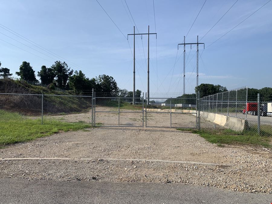 INDUSTRIAL YARD FOR SUBLEASE