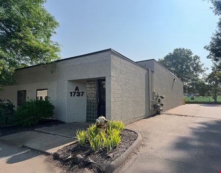Preview of Industrial space for Rent at 1737 East Highwood