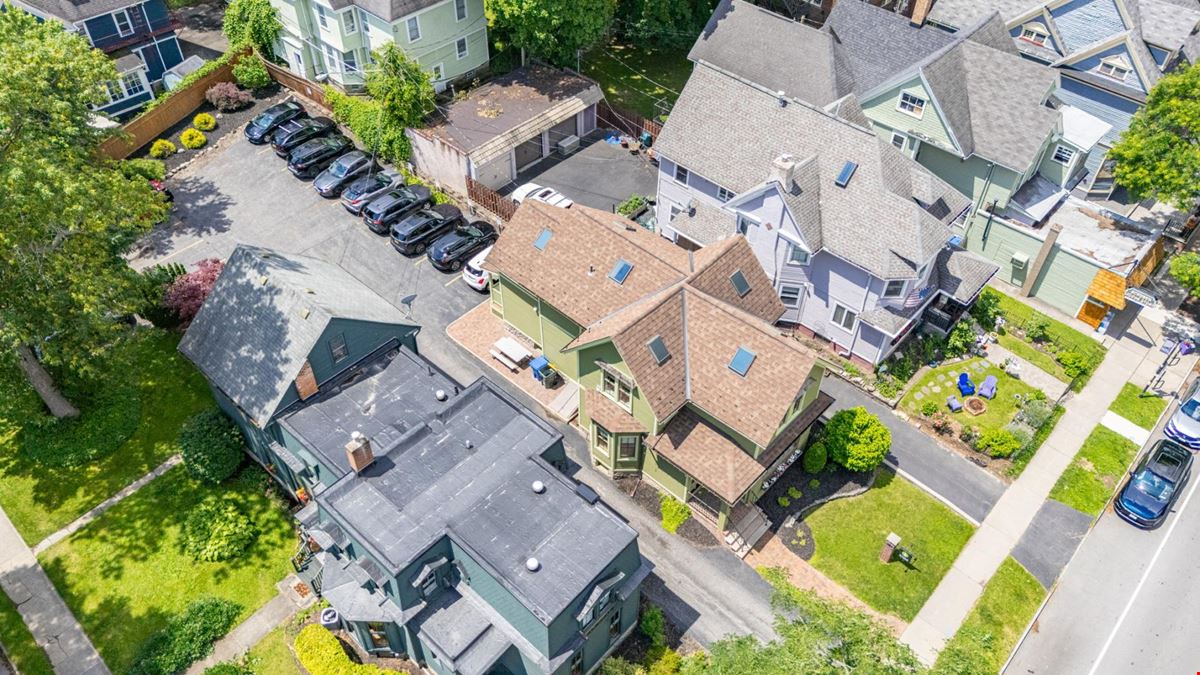 Rare Park Ave Office and Retail Space with On Site Parking