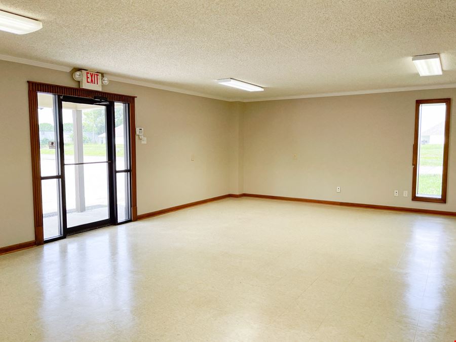 Fully Equipped Industrial Property near Major Roadways